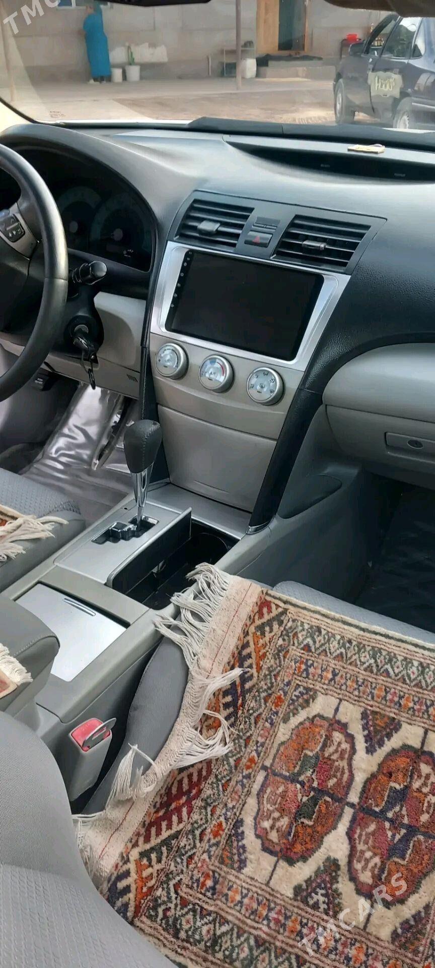 Toyota Camry 2010 - 220 000 TMT - Шабатский этрап - img 2