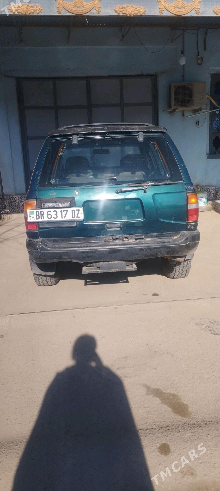 Nissan Pathfinder 1996 - 75 000 TMT - Gurbansoltan Eje - img 3
