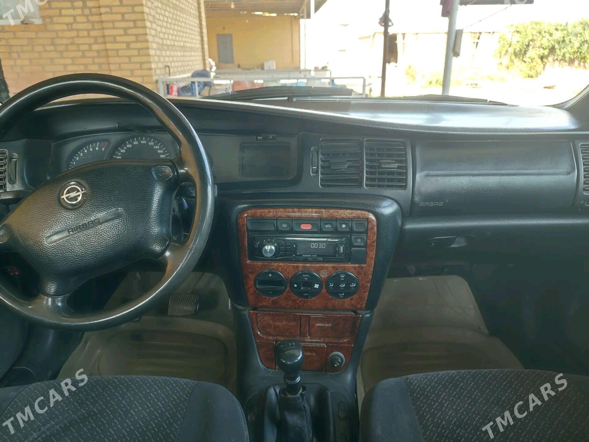 Opel Vectra 1996 - 45 000 TMT - Мары - img 2