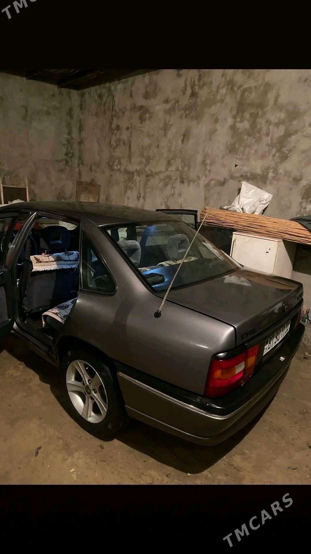 Opel Vectra 1994 - 28 000 TMT - Шабатский этрап - img 2