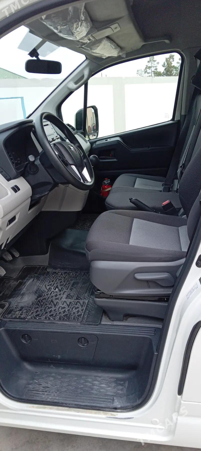 Toyota Hiace 2022 - 690 000 TMT - Ашхабад - img 6