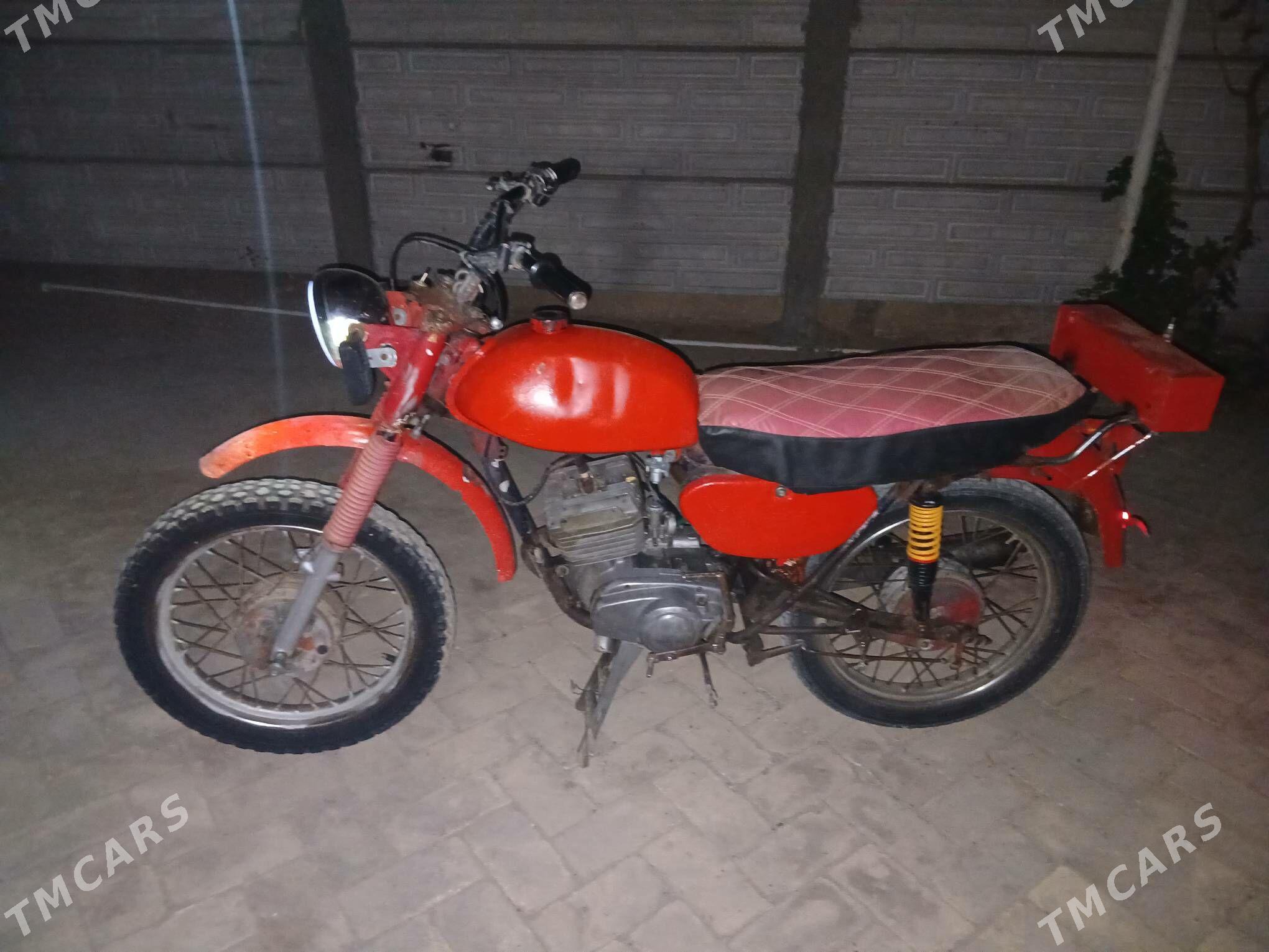 Iž Planeta 1980 - 3 400 TMT - Oguz han - img 3