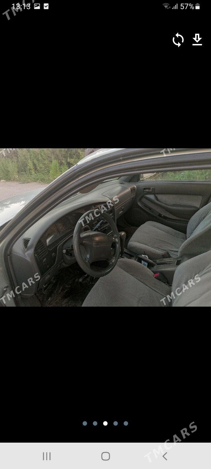 Toyota Camry 1995 - 122 000 TMT - Köneürgenç - img 3