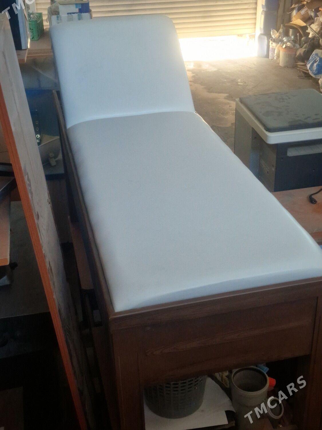 Кушетка медицинская. - G.Kuliýew köç. (Obýezdnoý) - img 6