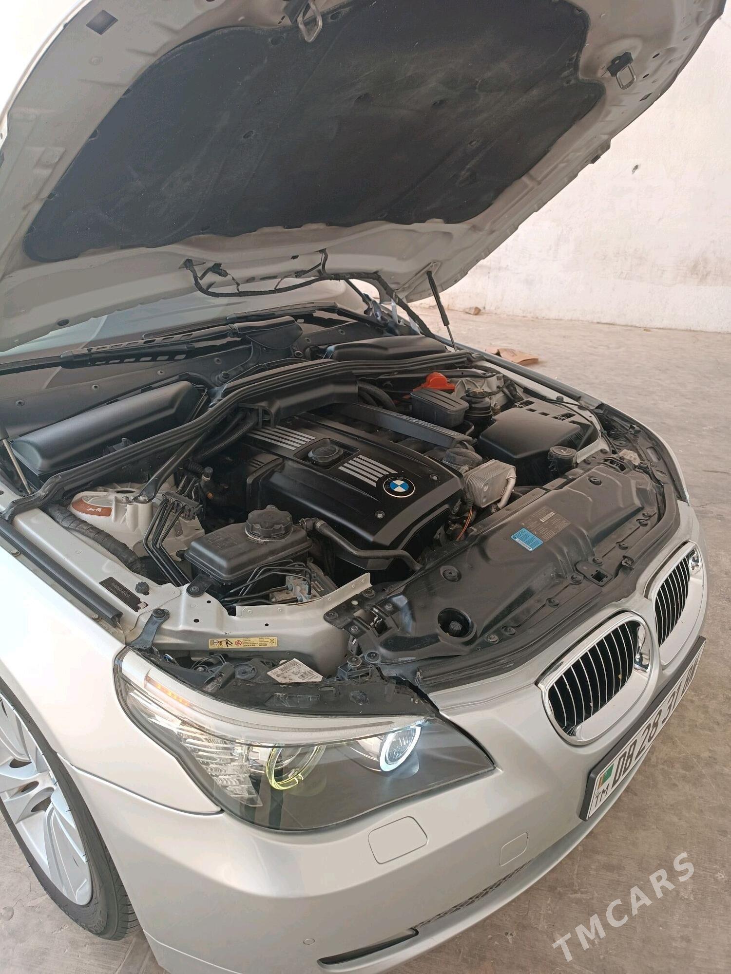 BMW E60 2009 - 166 000 TMT - Балканабат - img 4