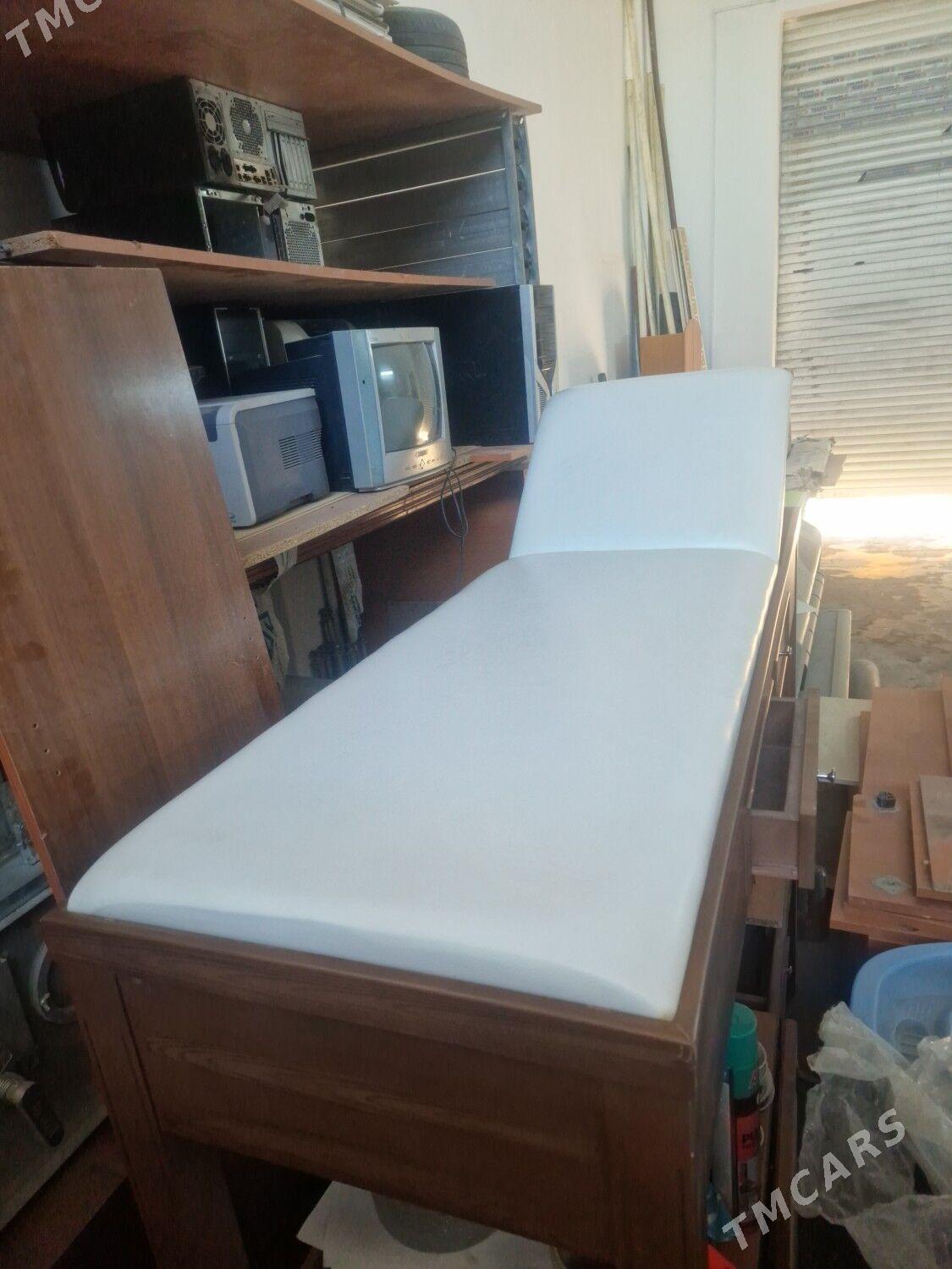 Кушетка медицинская. - G.Kuliýew köç. (Obýezdnoý) - img 3