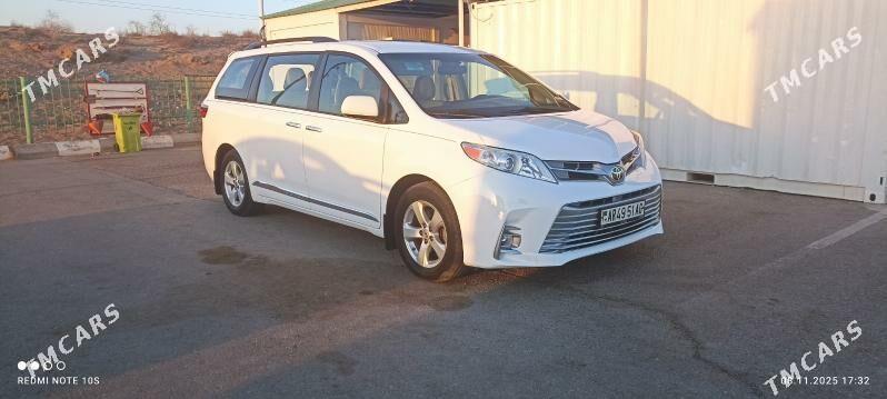 Toyota Sienna 2017 - 395 000 TMT - Ашхабад - img 3