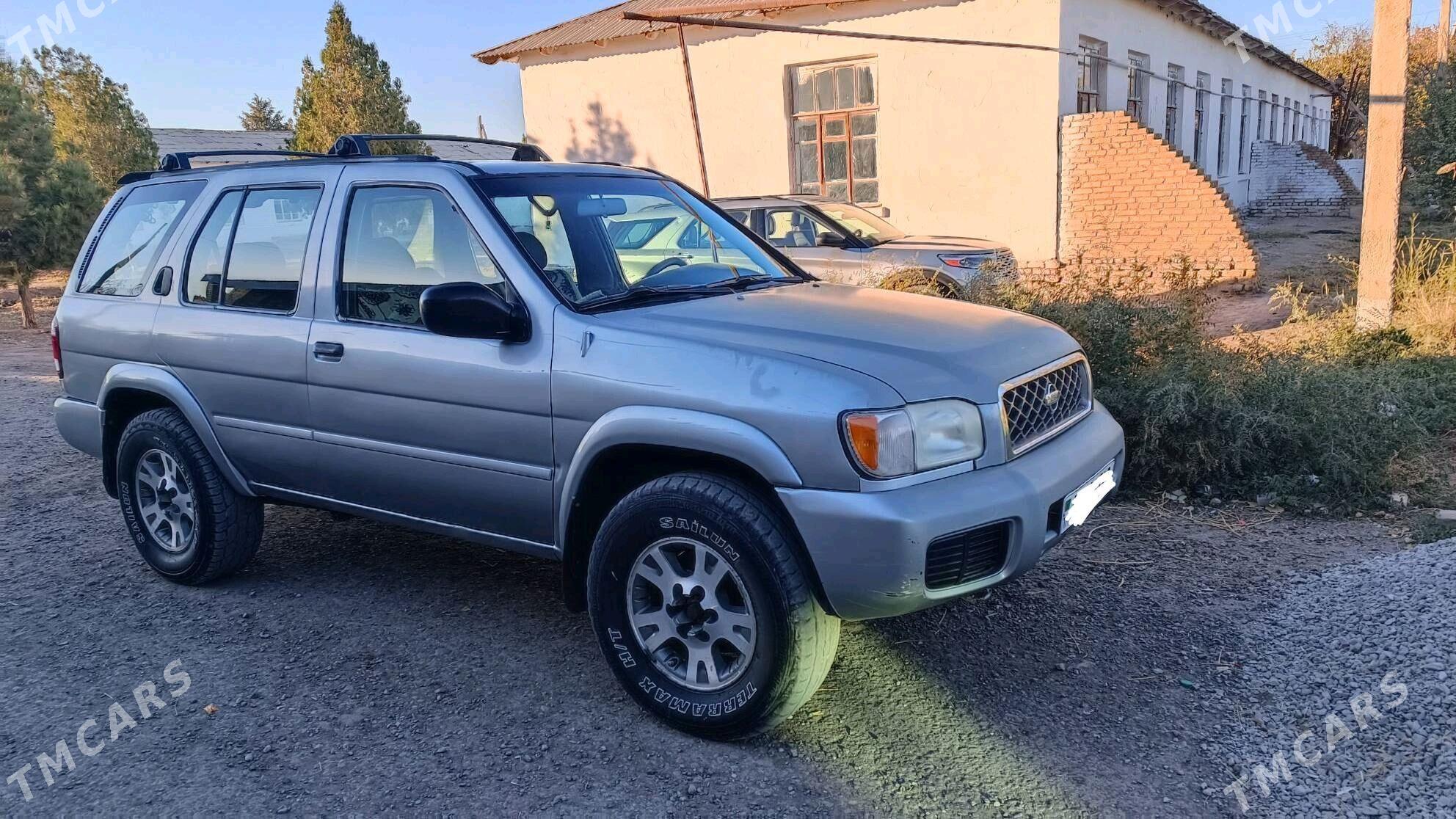 Nissan Pathfinder 2001 - 70 000 TMT - Dänew - img 1