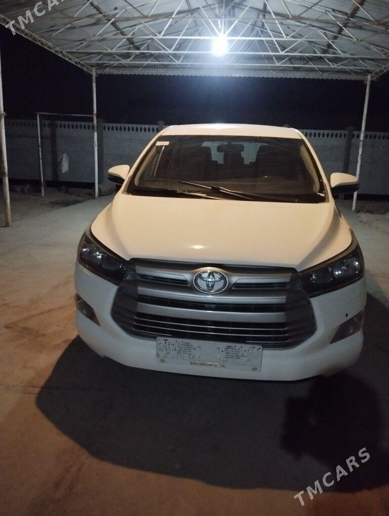 Toyota Innova 2021 - 255 000 TMT - Бекреве - img 1