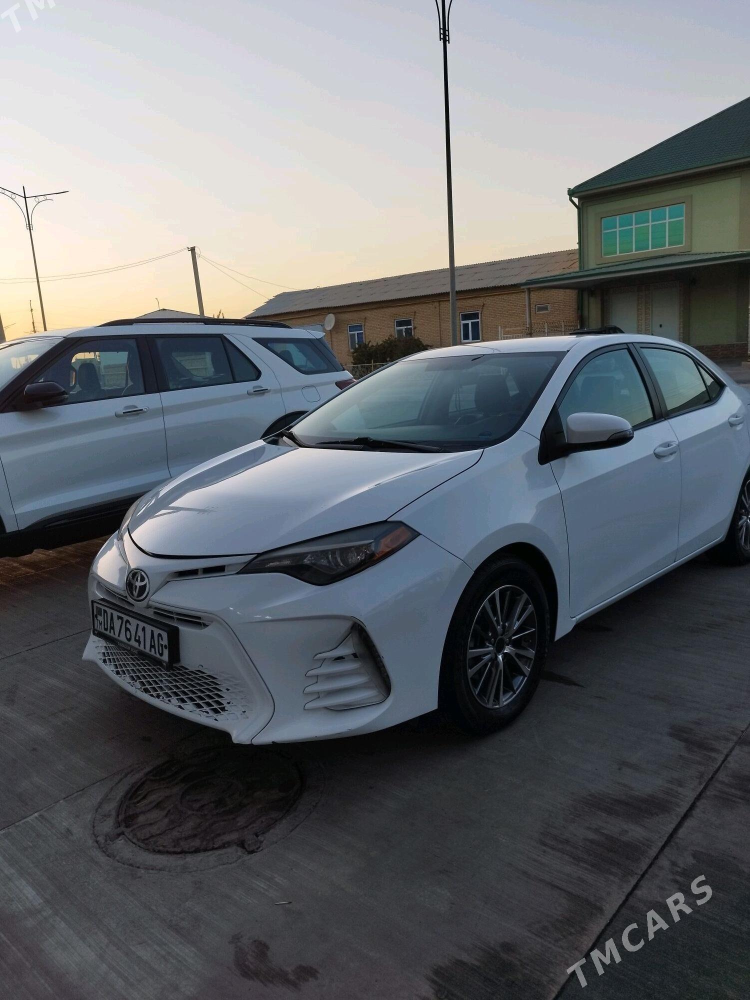 Toyota Corolla 2017 - 210 000 TMT - Туркменабат - img 2