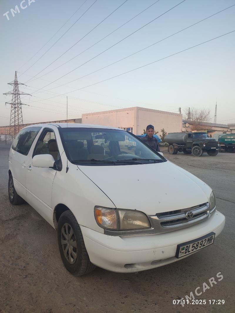 Toyota Sienna 1999 - 135 000 TMT - Мары - img 3
