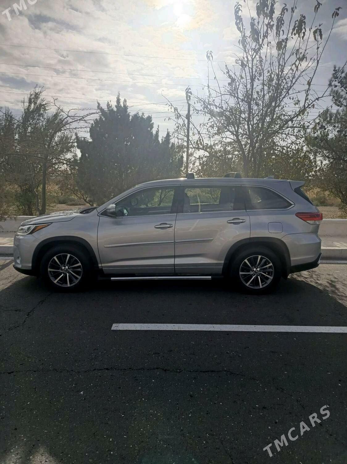 Toyota Highlander 2017 - 420 000 TMT - Türkmenbaşy - img 6