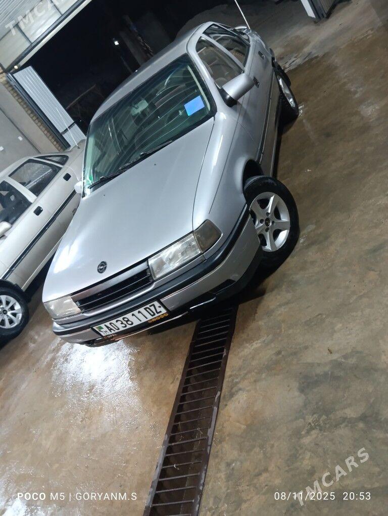 Opel Vectra 1990 - 40 000 TMT - Гороглы (Тагта) - img 1