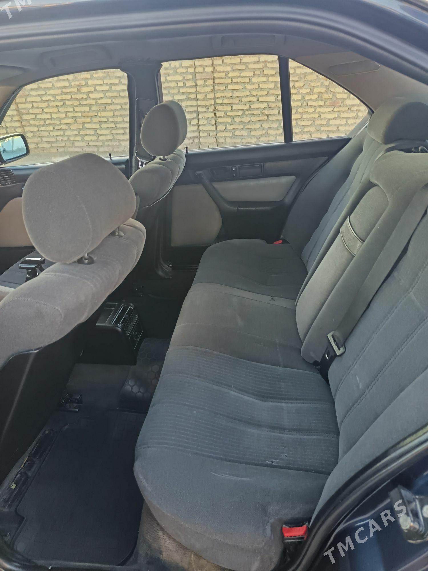 BMW 525 1990 - 80 000 TMT - Балканабат - img 6