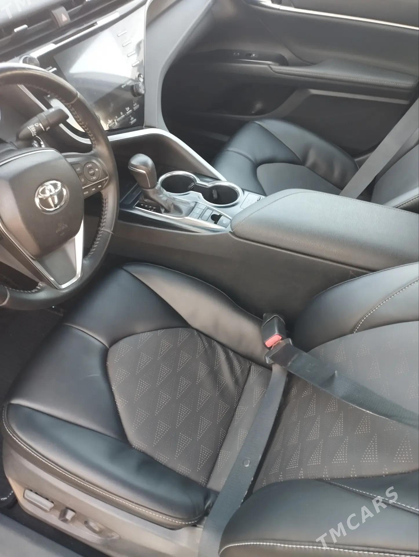 Toyota Camry 2019 - 440 000 TMT - Мары - img 3