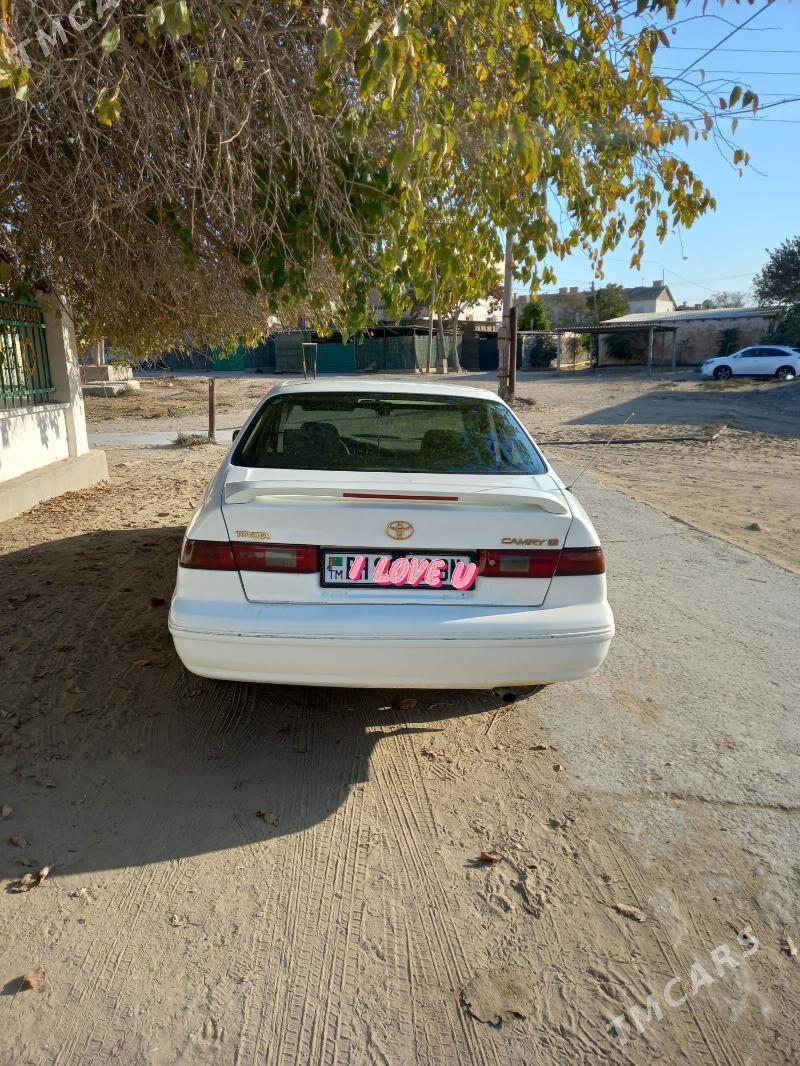 Toyota Camry 1997 - 120 000 TMT - Хазар - img 4