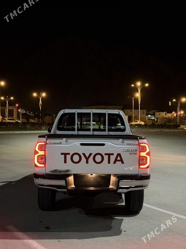 Toyota Hilux 2025 - 670 000 TMT - Балканабат - img 4
