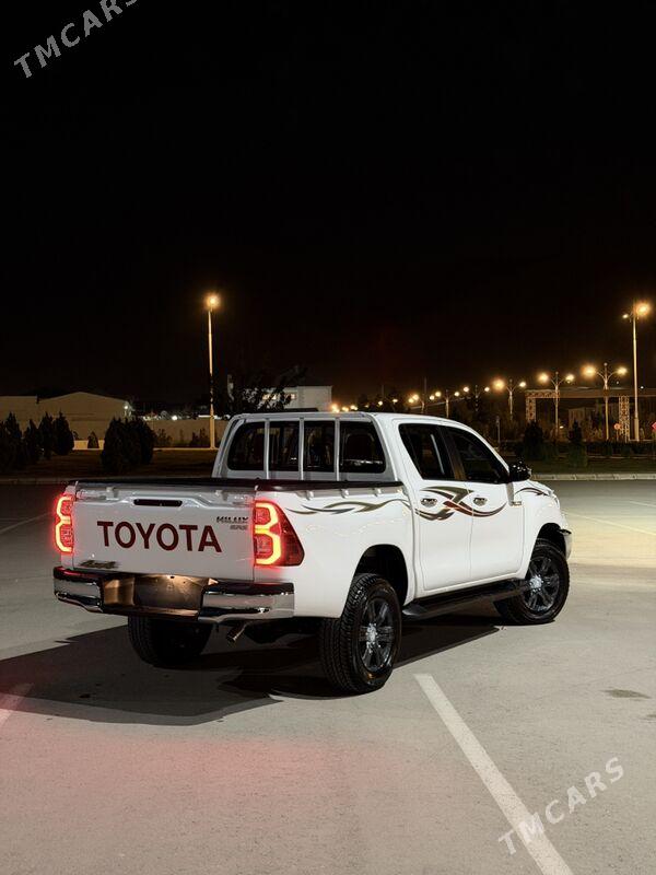 Toyota Hilux 2025 - 670 000 TMT - Балканабат - img 3