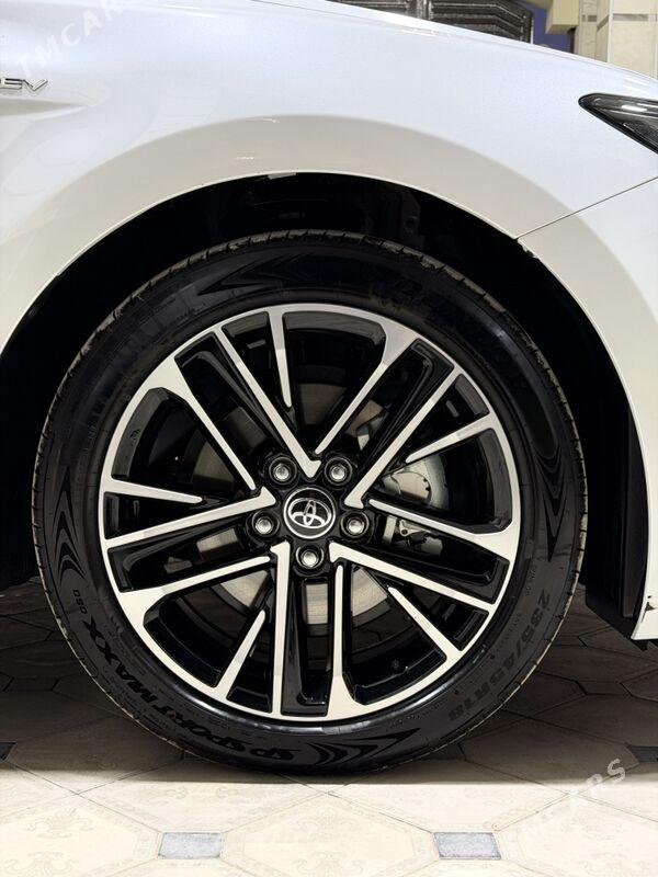 Toyota Camry Hybrid 2025 - 700 000 TMT - Балканабат - img 2