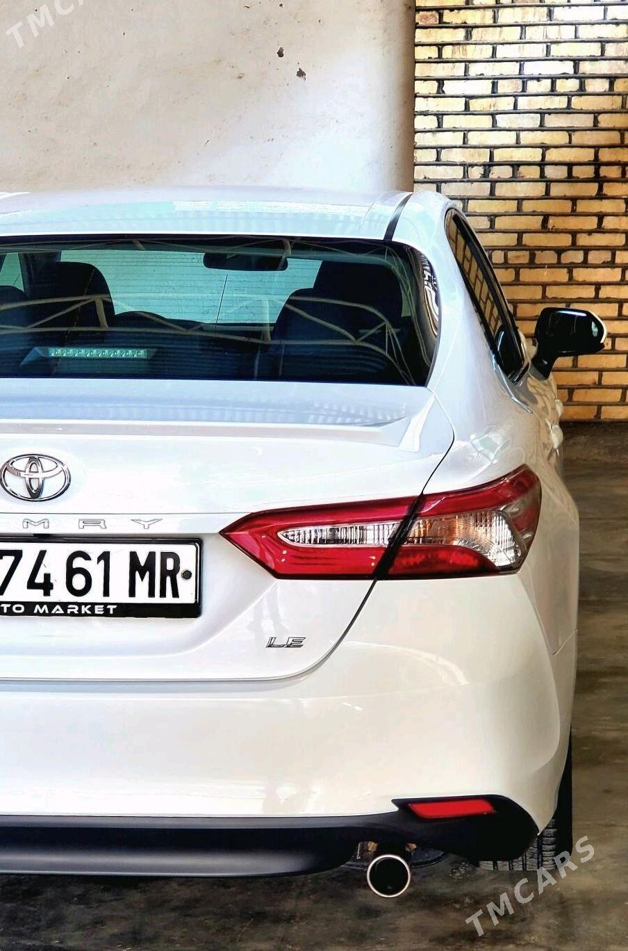 Toyota Camry 2018 - 280 000 TMT - Мары - img 3