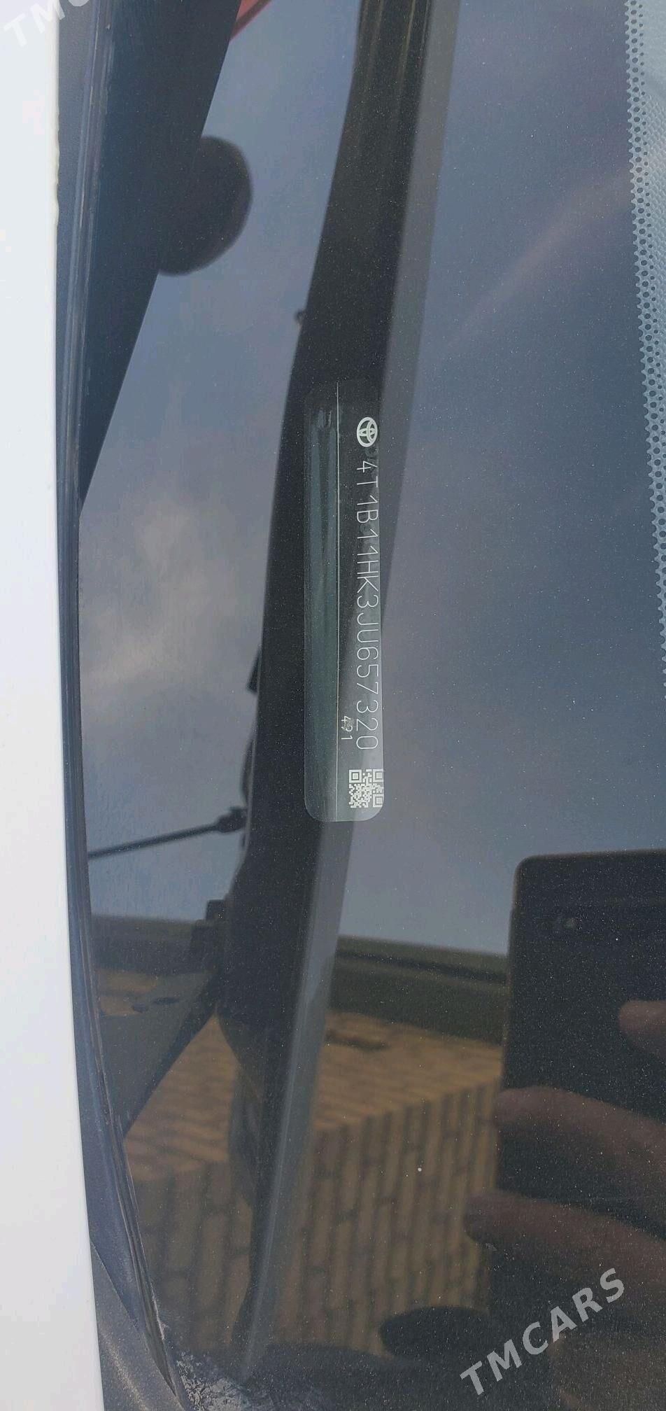 Toyota Camry 2018 - 280 000 TMT - Мары - img 5