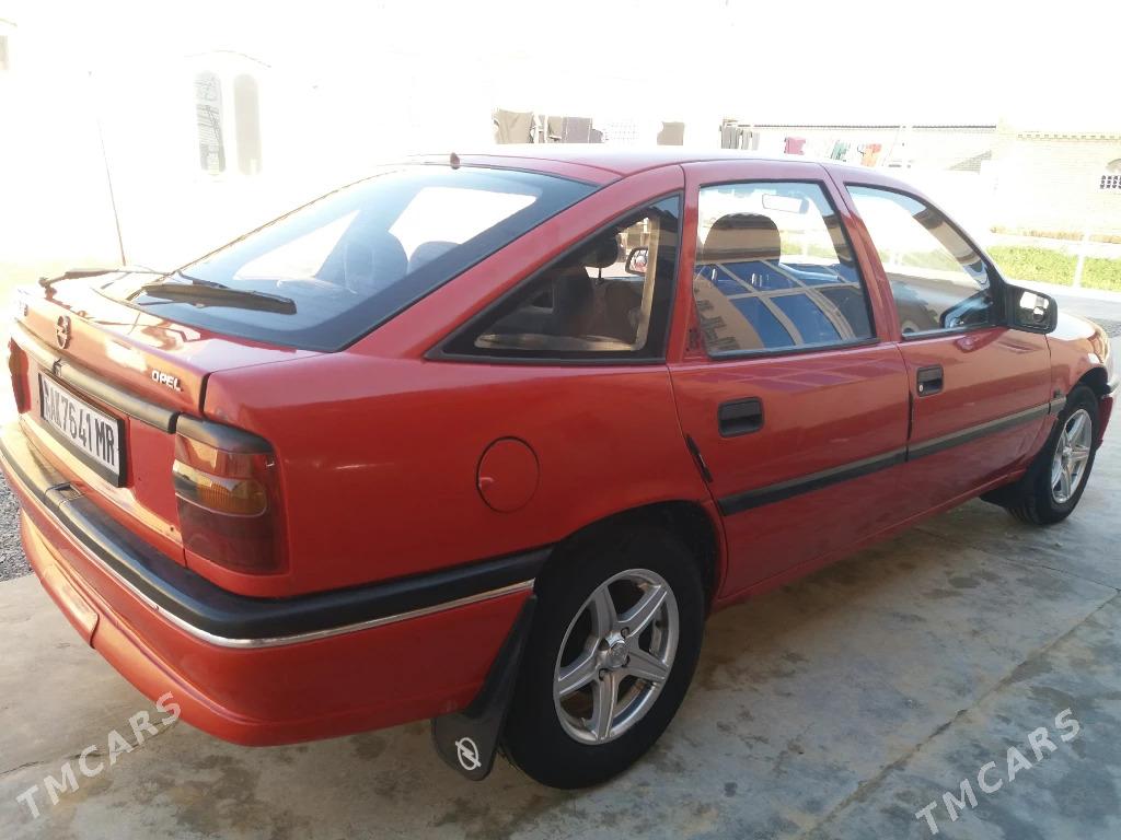 Opel Vectra 1994 - 33 000 TMT - Мары - img 5