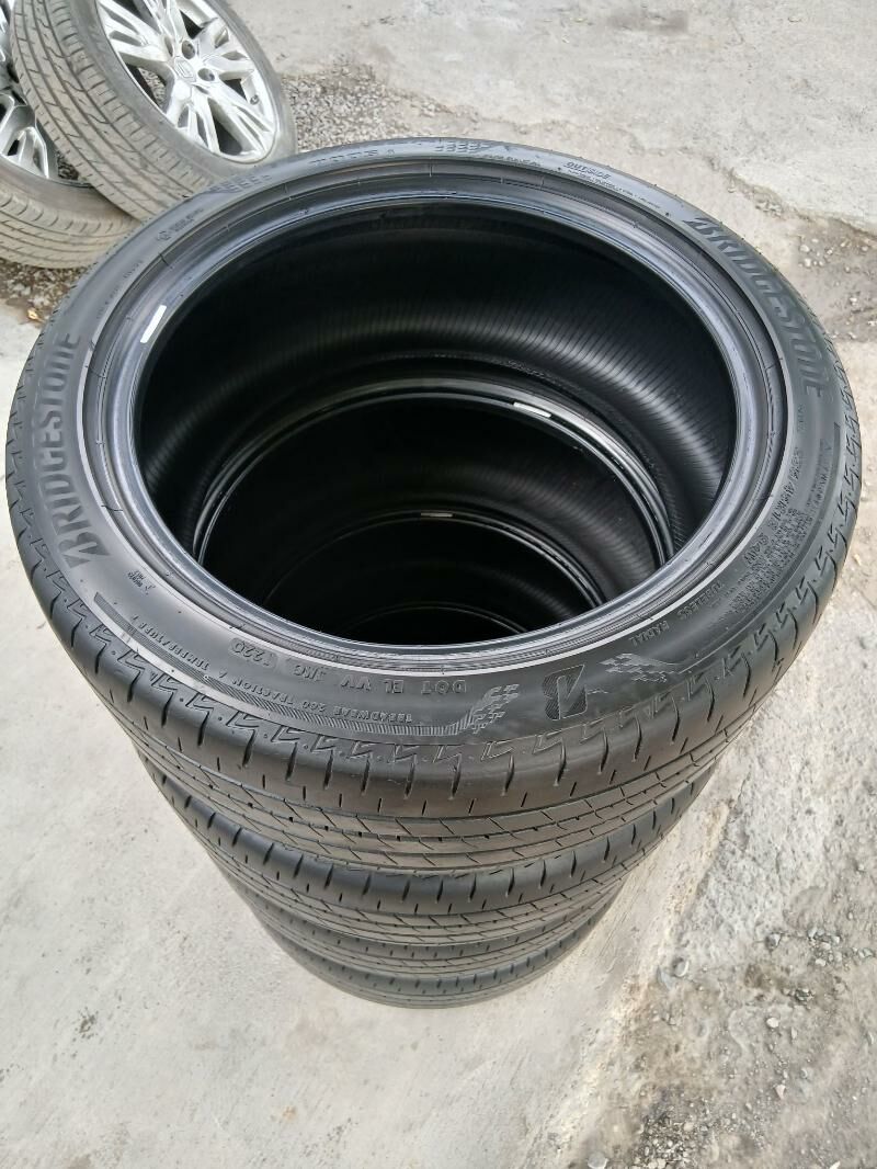 Bridgestone 235 45 18 Teker 2 000 TMT - Бедев - img 3