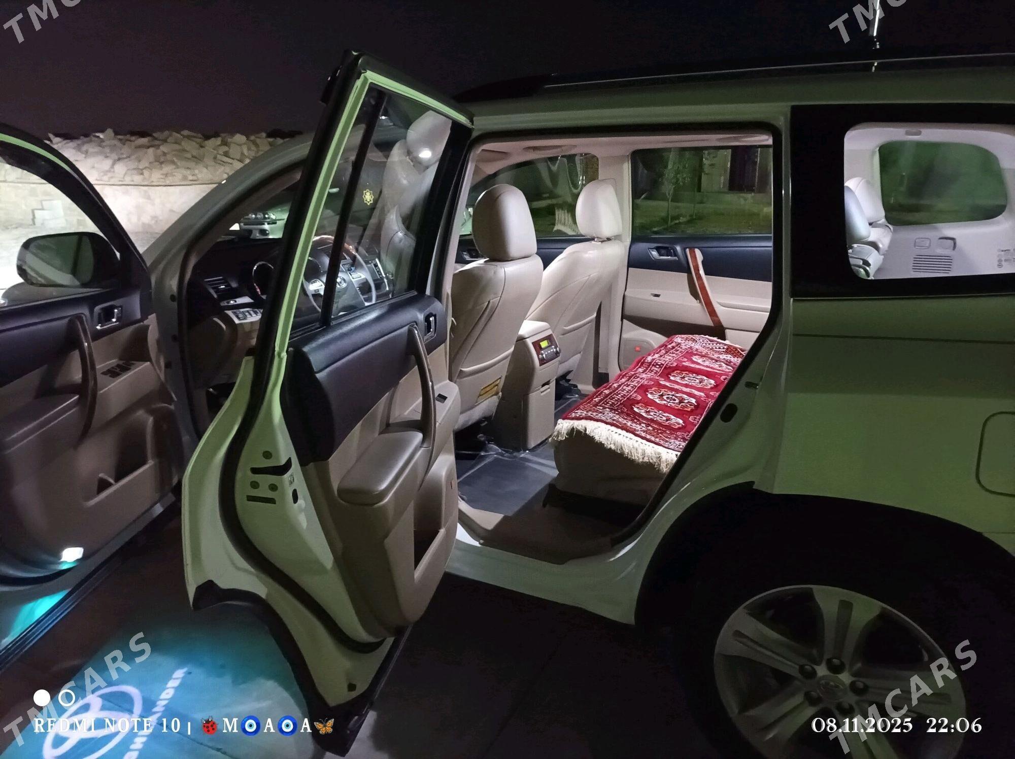 Toyota Highlander 2013 - 360 000 TMT - Магданлы - img 7