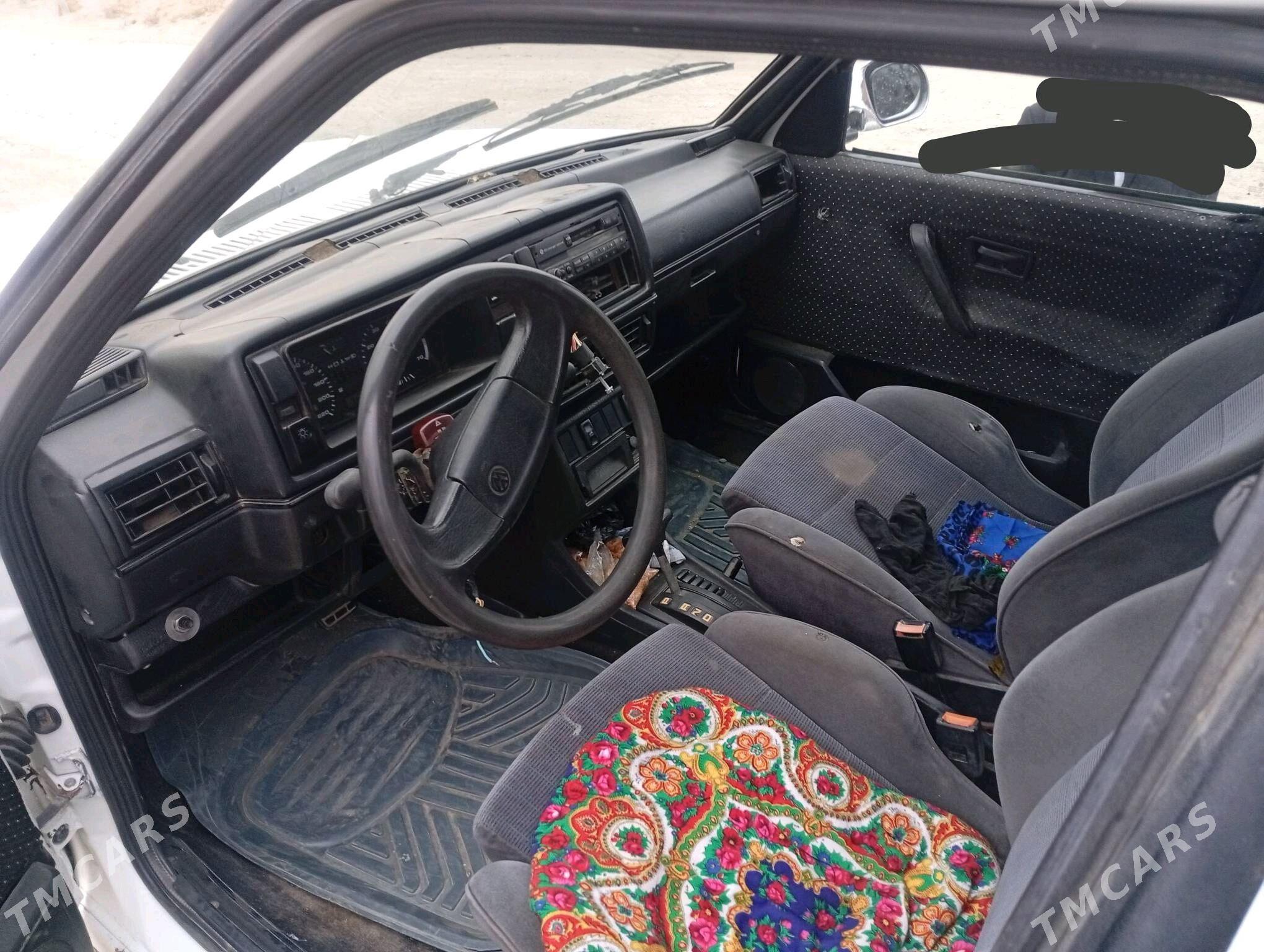 Volkswagen Jetta 1992 - 17 000 TMT - Bäherden - img 4