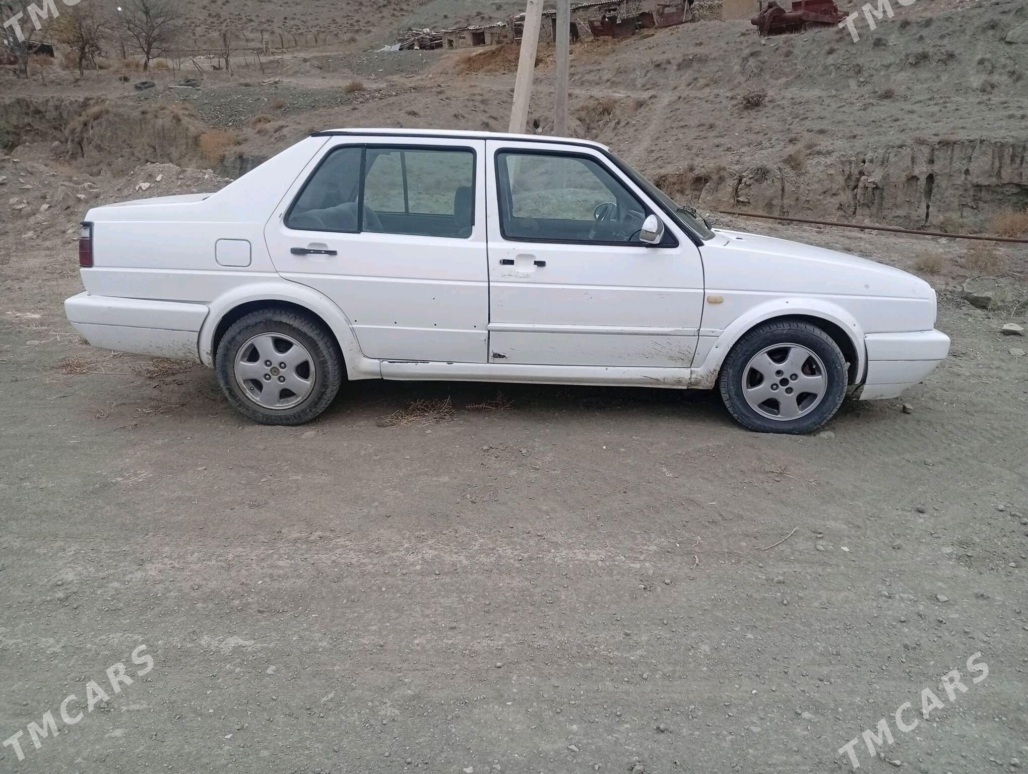 Volkswagen Jetta 1992 - 17 000 TMT - Bäherden - img 1