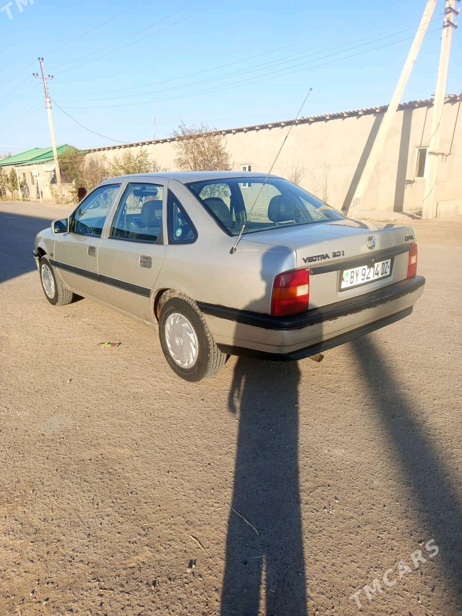 Opel Vectra 1990 - 30 000 TMT - Кёнеургенч - img 4