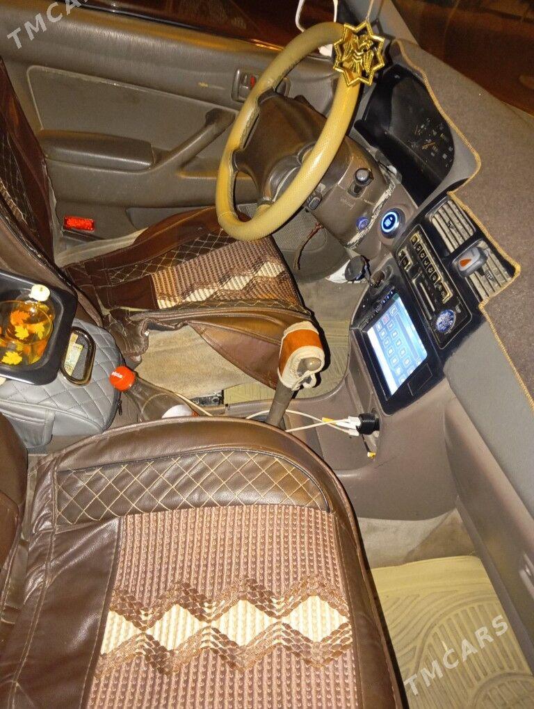 Toyota Vista 1995 - 45 000 TMT - Мары - img 3
