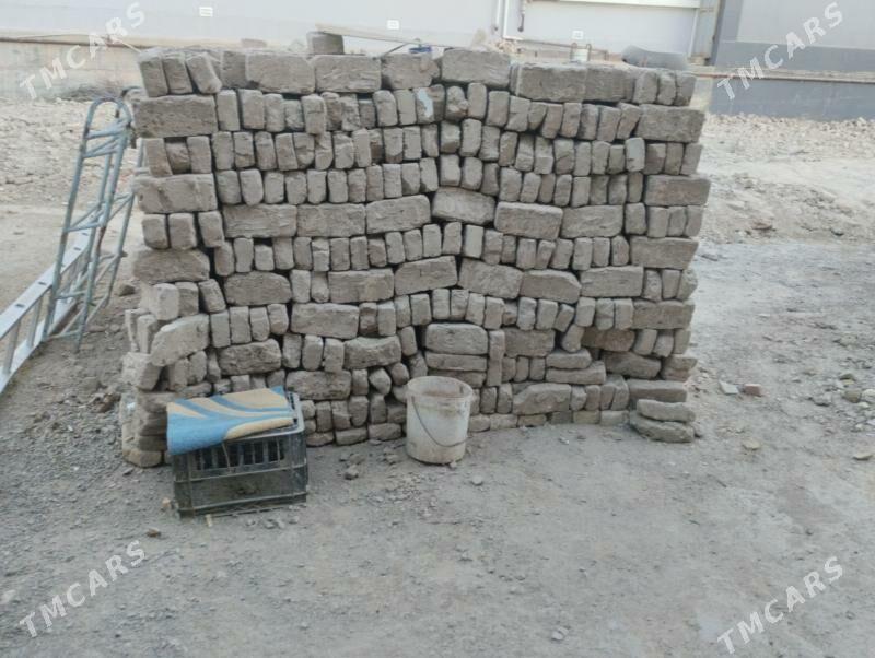 çyg kerpiç - Векильбазар - img 1