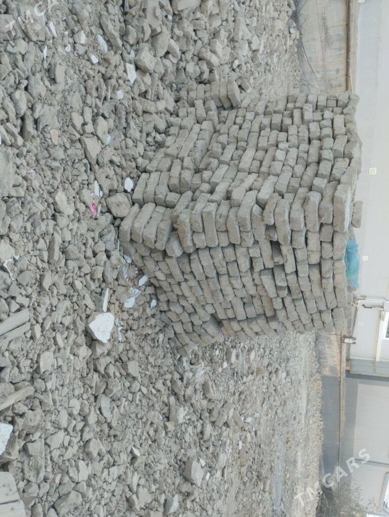 çyg kerpiç - Векильбазар - img 2