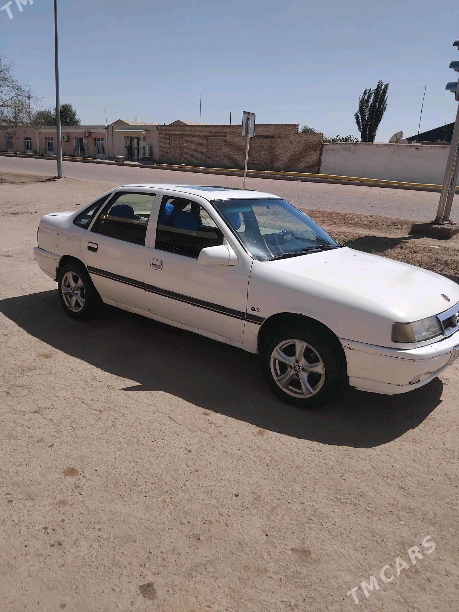 Opel Vectra 1992 - 32 000 TMT - Гурбансолтан Едже - img 3