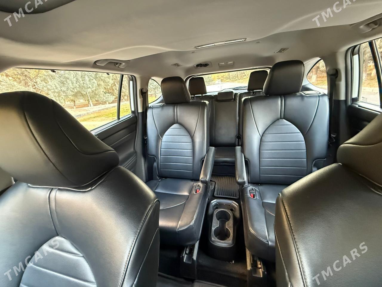 Toyota Highlander 2021 - 500 000 TMT - Aşgabat - img 5
