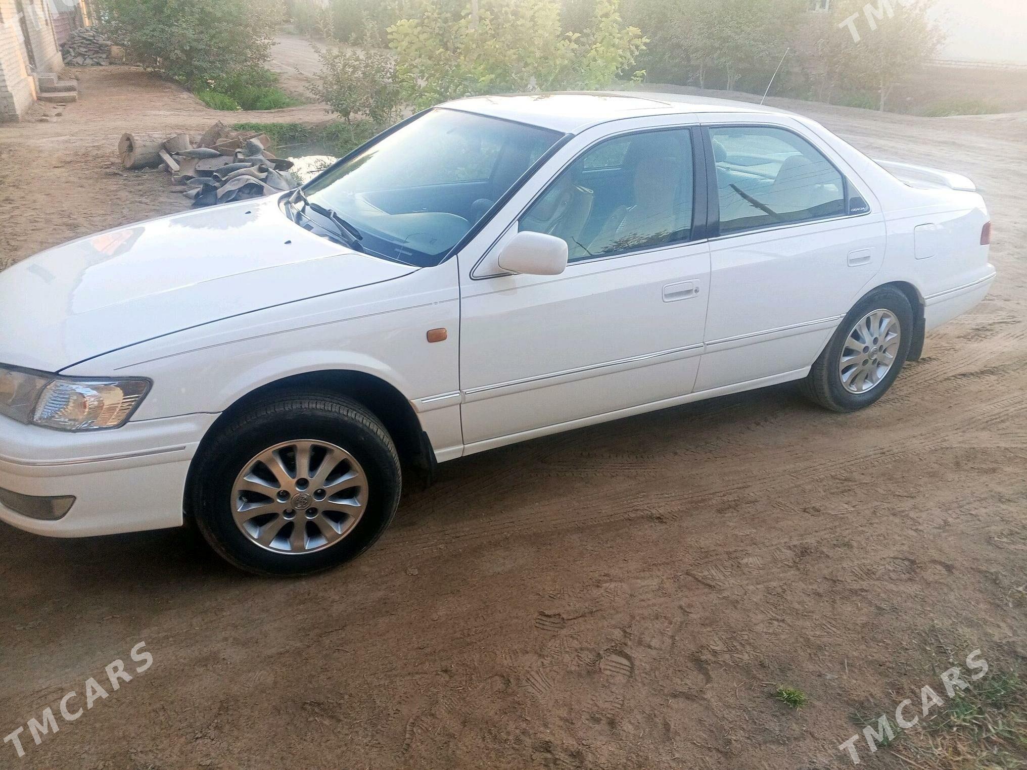 Toyota Camry 2001 - 160 000 TMT - Şabat etr. - img 9