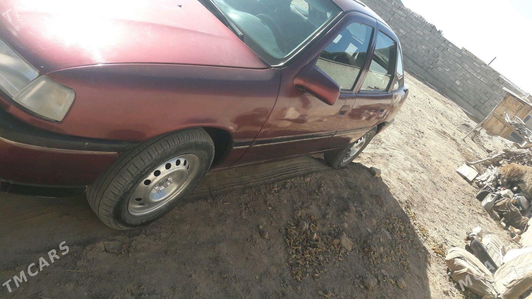 Opel Vectra 1992 - 30 000 TMT - Türkmenbaşy etr. - img 3