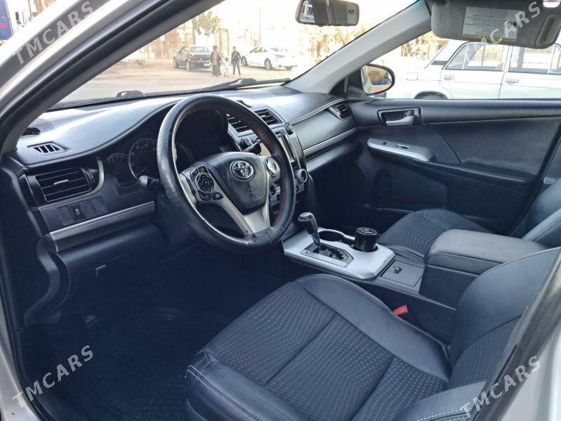 Toyota Camry 2014 - 200 000 TMT - Мары - img 9