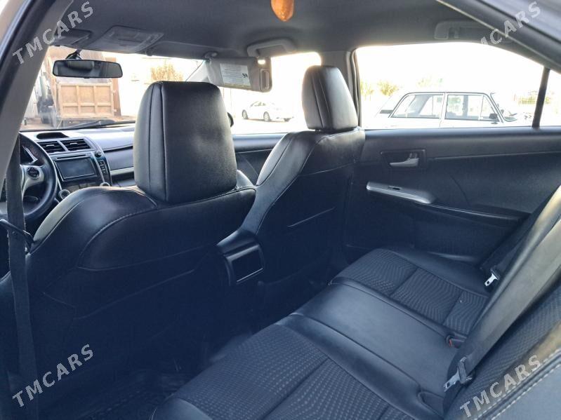 Toyota Camry 2014 - 200 000 TMT - Мары - img 8