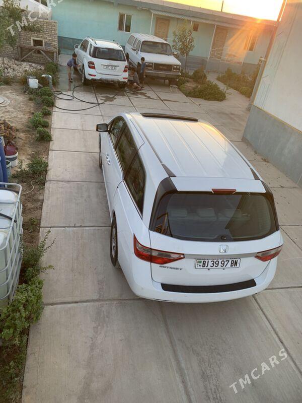 Honda Odyssey 2012 - 255 000 TMT - Gyzylarbat - img 3