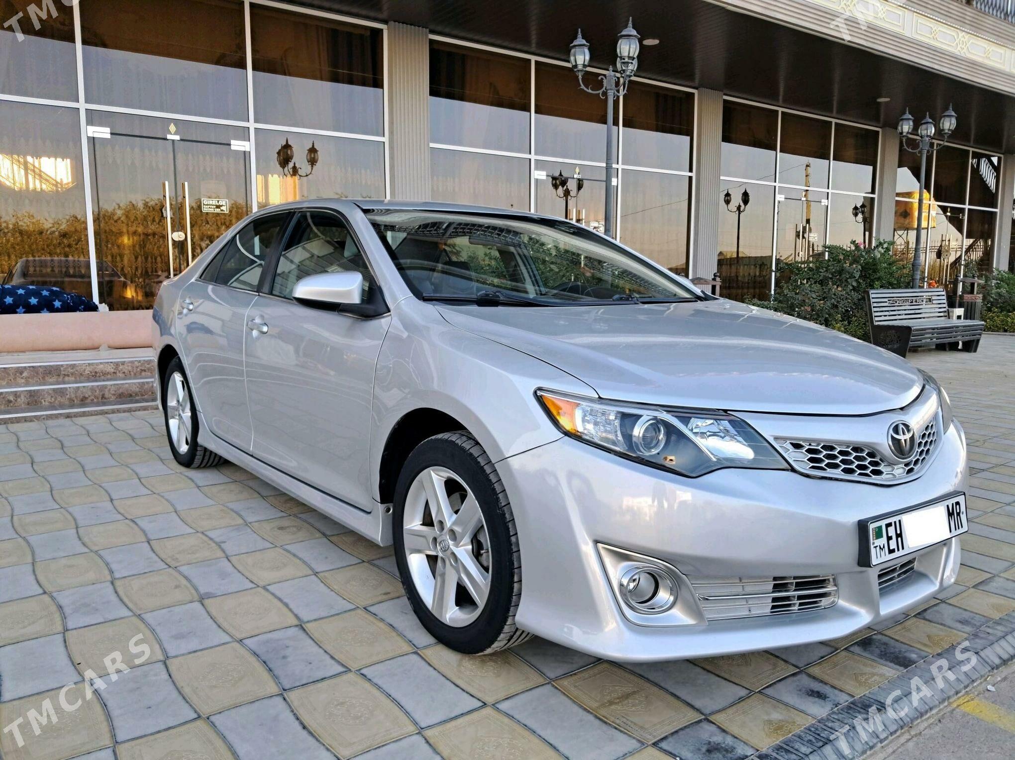 Toyota Camry 2014 - 200 000 TMT - Мары - img 2