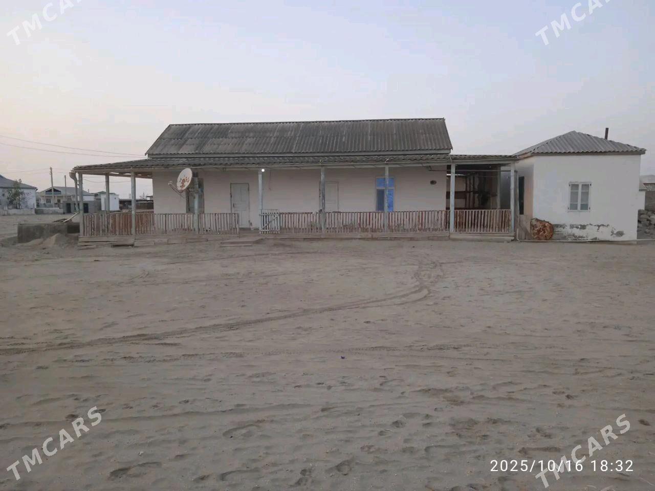 Esenguly etraby çekişler obasy - Esenguly - img 4