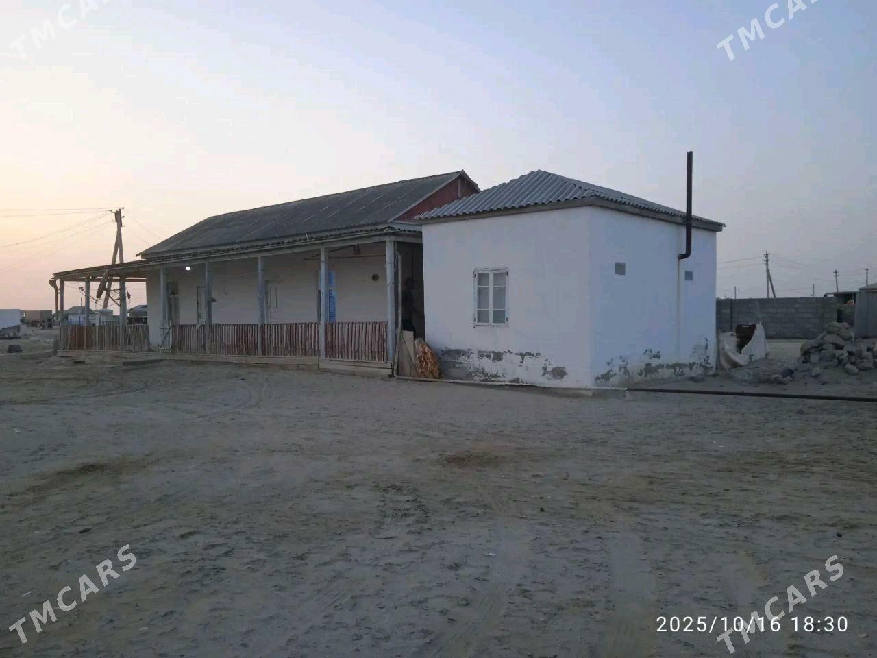 Esenguly etraby çekişler obasy - Esenguly - img 5