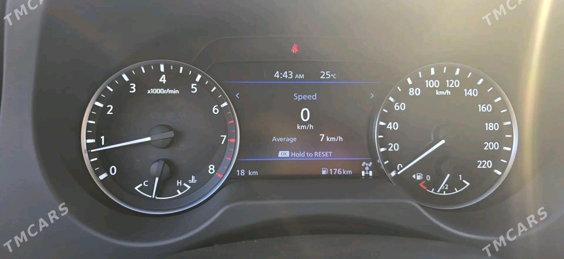 Nissan Navara 2025 - 424 000 TMT - Balkanabat - img 5