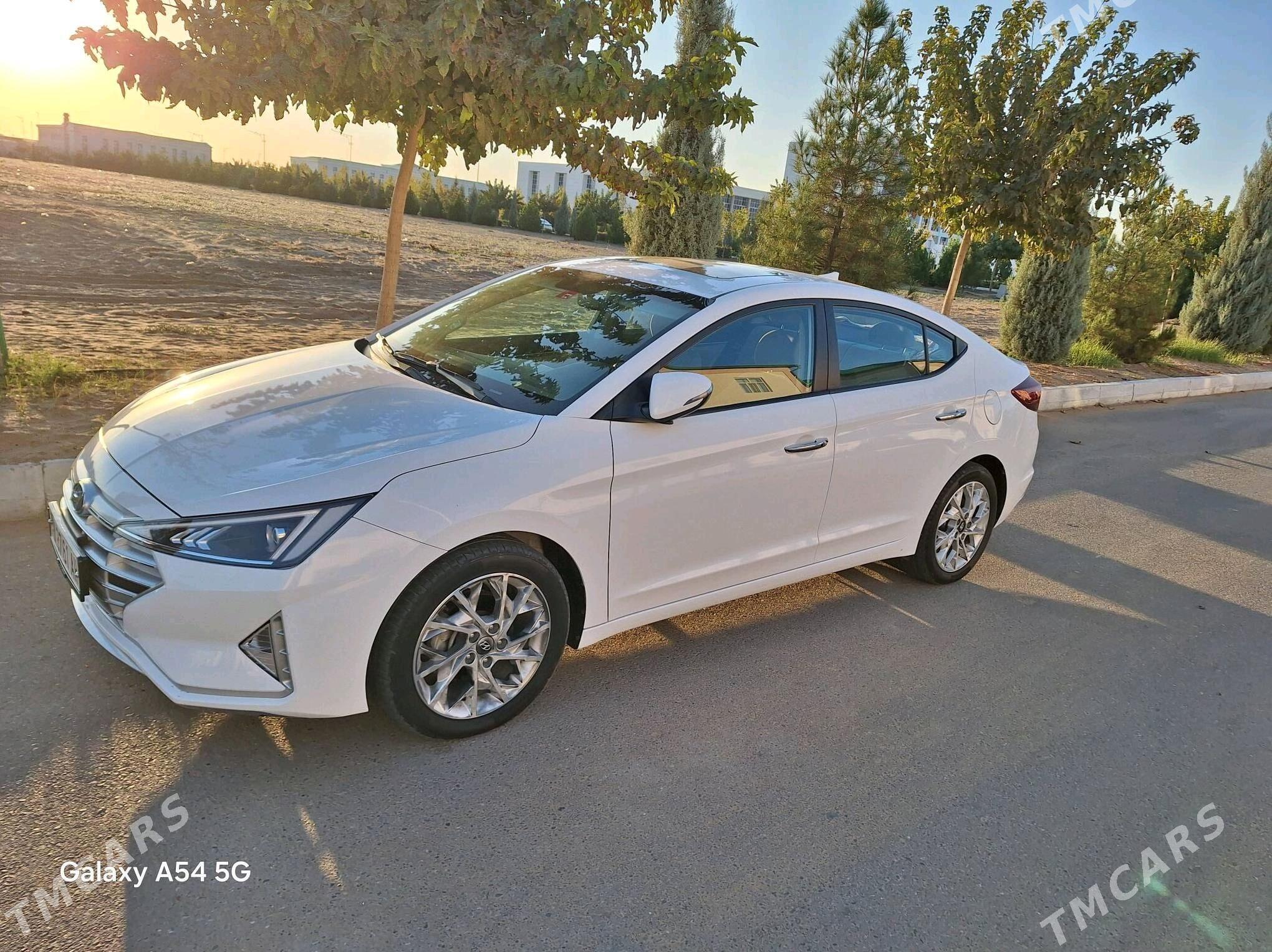 Hyundai Elantra 2020 - 250 000 TMT - Гёкдепе - img 8