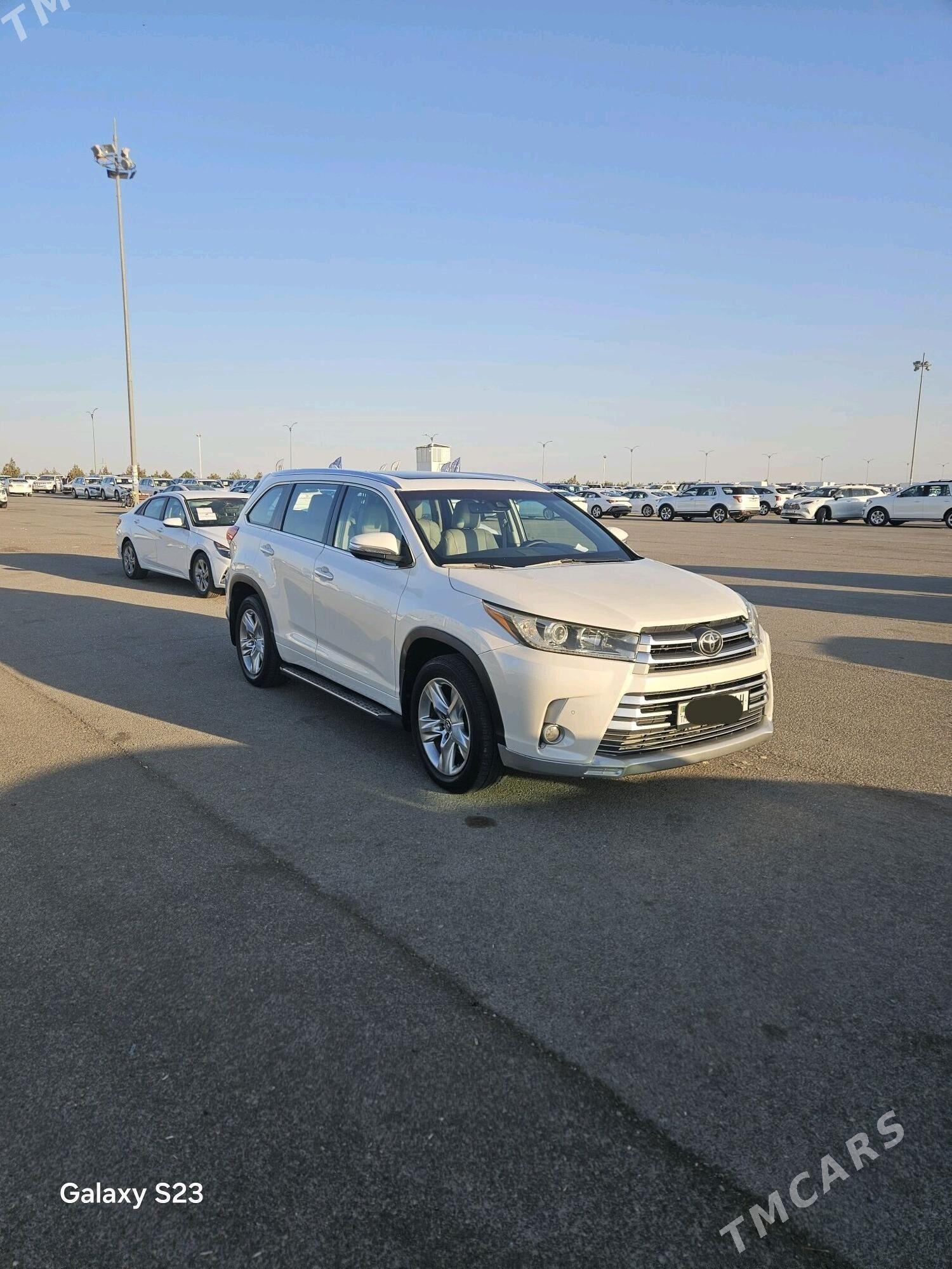Toyota Highlander 2017 - 550 000 TMT - "Altyn Asyr" Gündogar bazary (Jygyllyk) - img 1