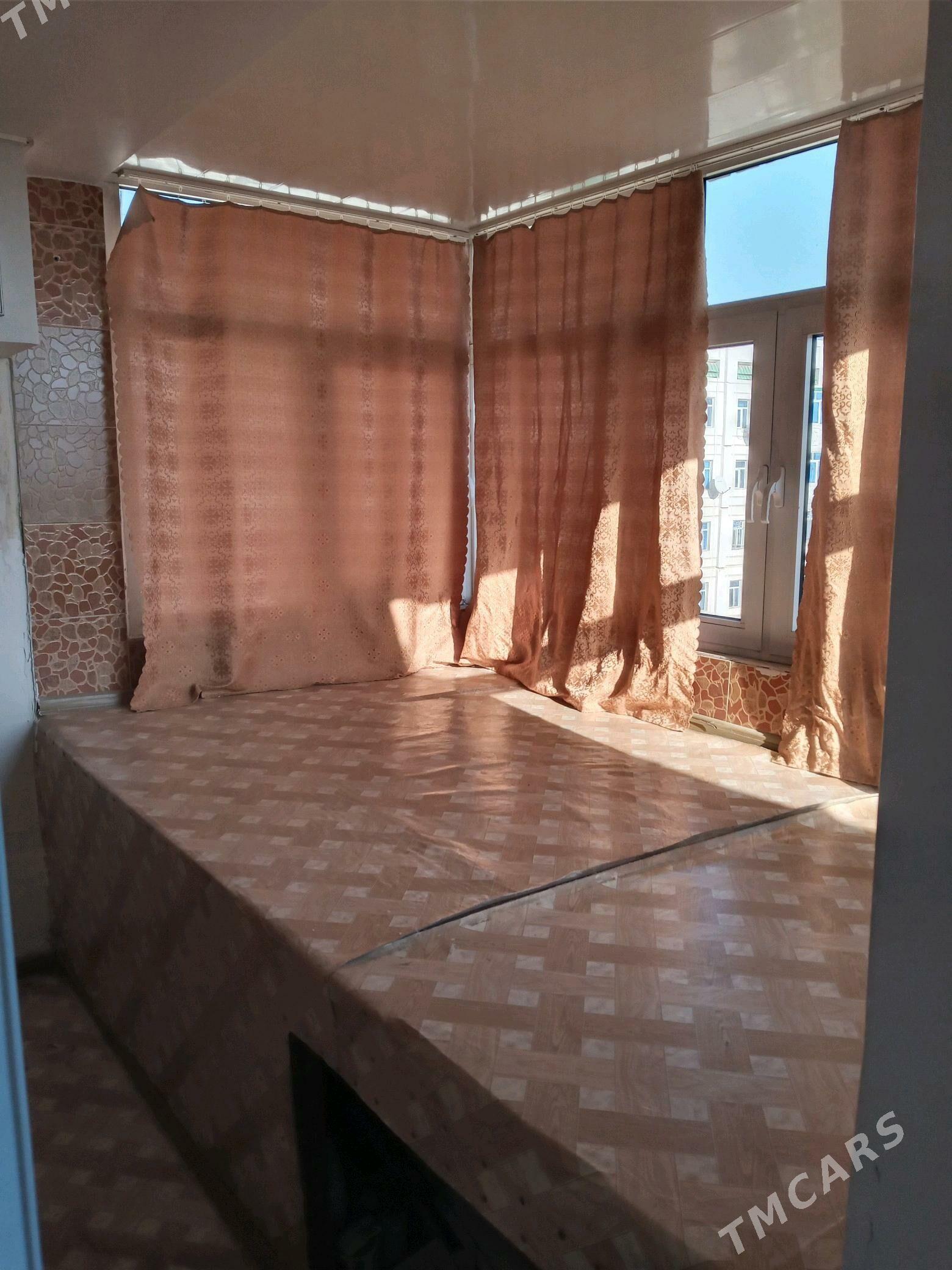 Мкр Нефтянник 3-х комнатная - Türkmenabat - img 6