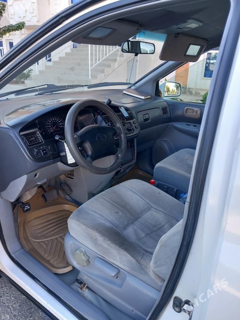 Toyota Sienna 2000 - 145 000 TMT - Теджен - img 5