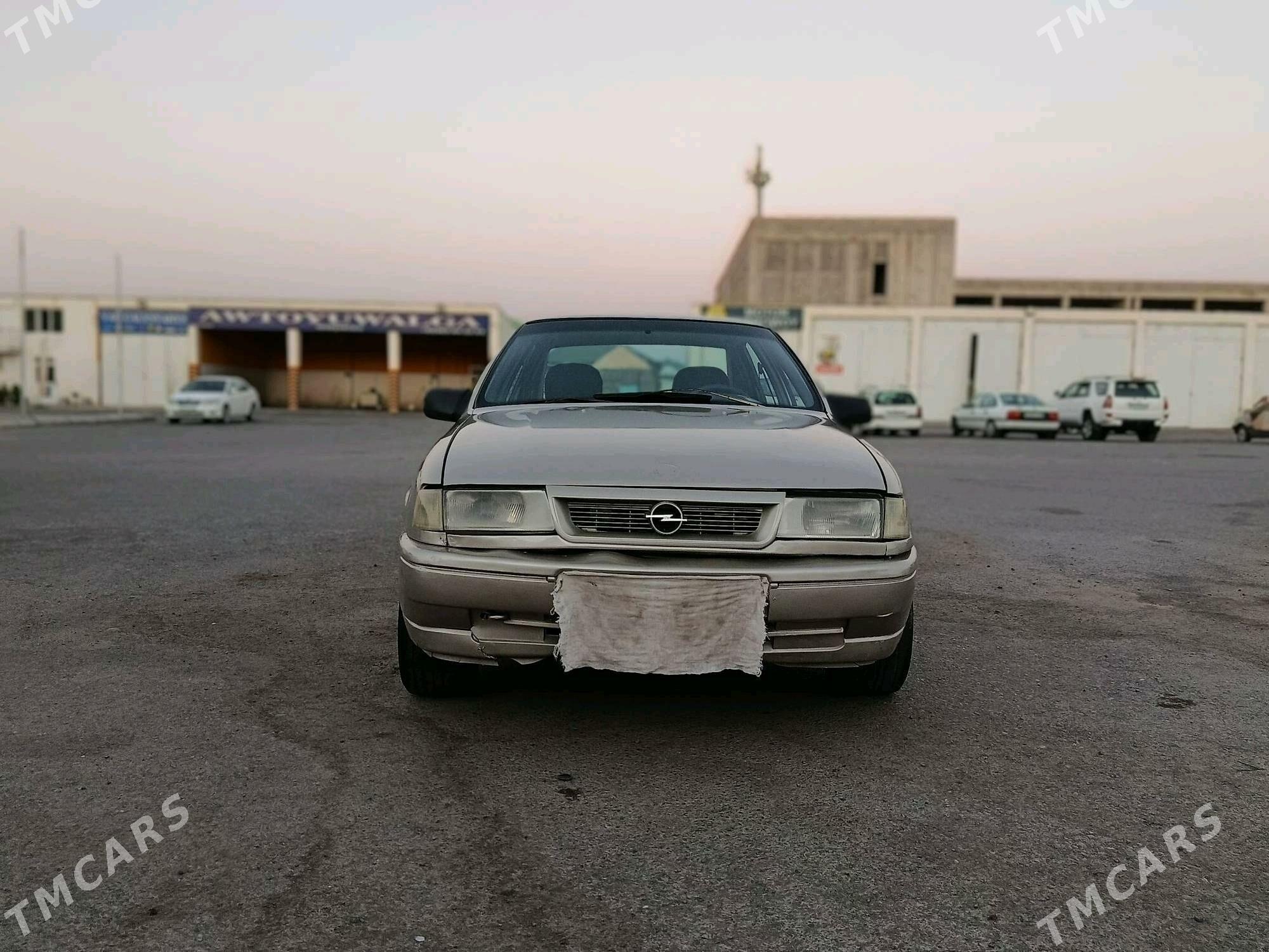 Opel Vectra 1990 - 28 000 TMT - Wekilbazar - img 3